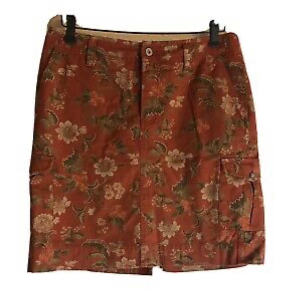 2/40$Eddie Bauer Orange Cottage
Floral Cargo Short Skirt
Cotton Pockets Size 4